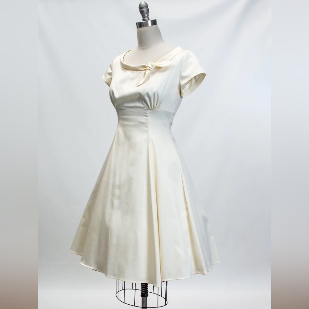 Heart of Haute Beverly Dress in Vanilla size XL